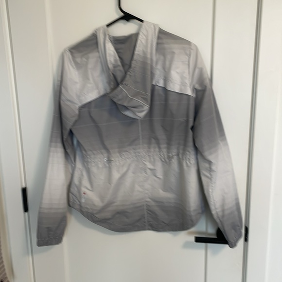 zella womens' running jacket - Picture 2 of 7